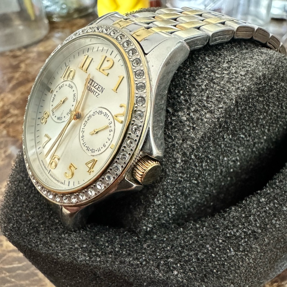 Citizen Quartz Watch - Picture 3 of 5